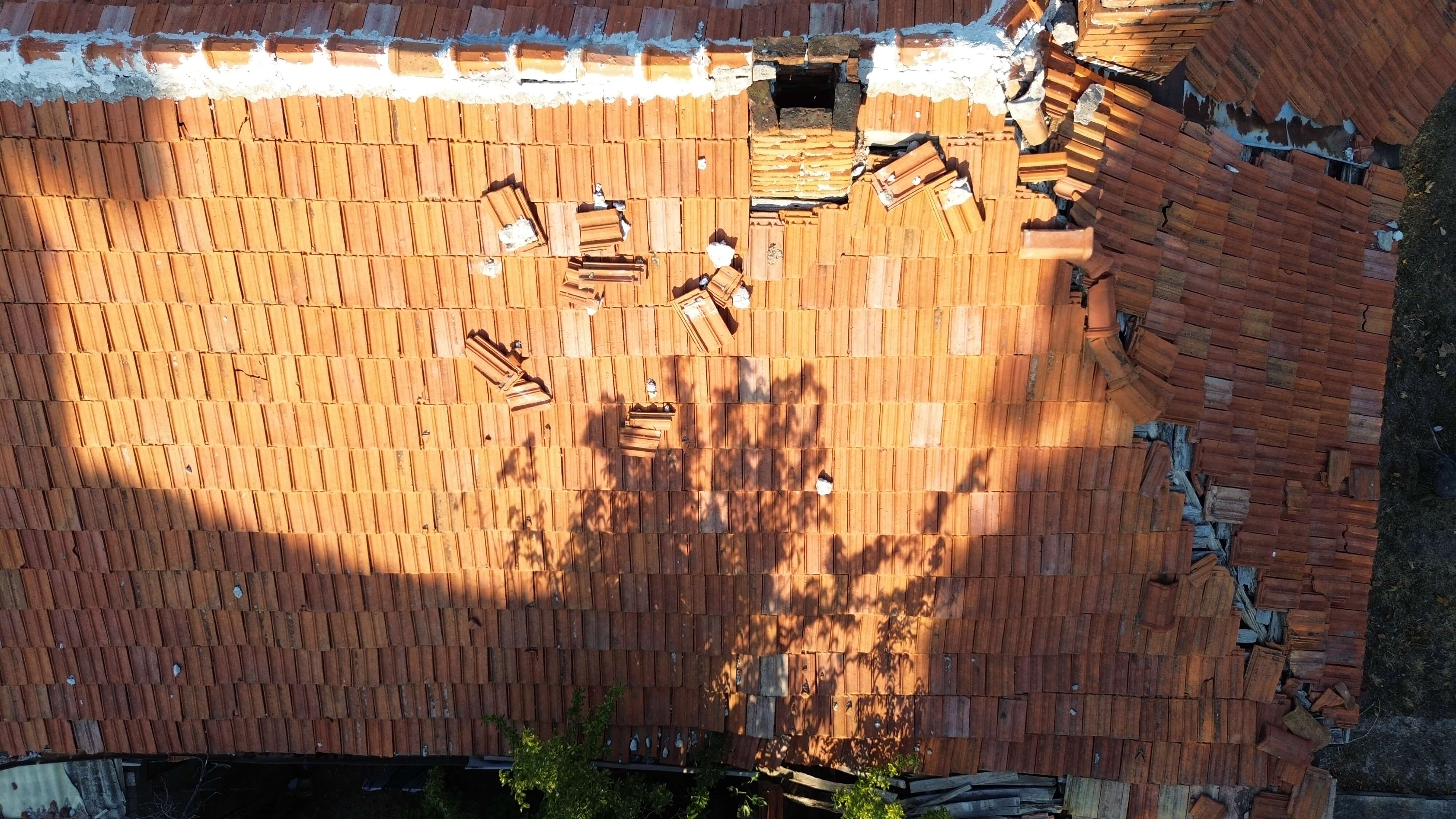 Roof inspection drone