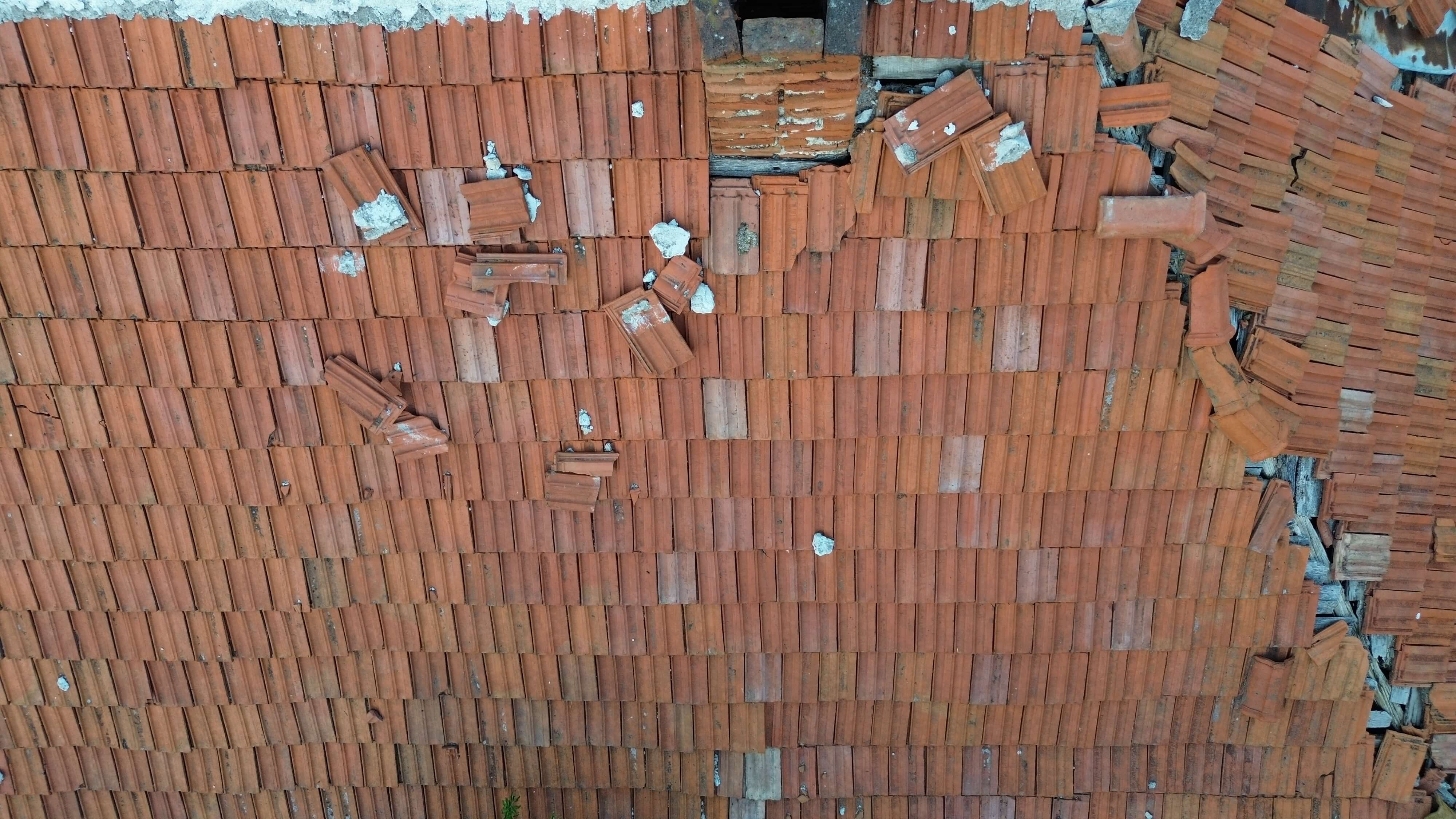 Roof aerial assessment